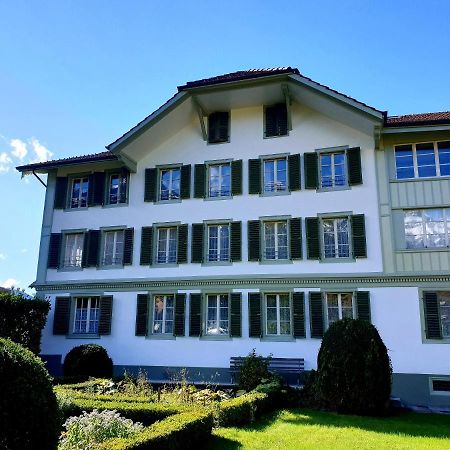 Interlaken Town House Sleeps 12 Guests Central Екстер'єр фото